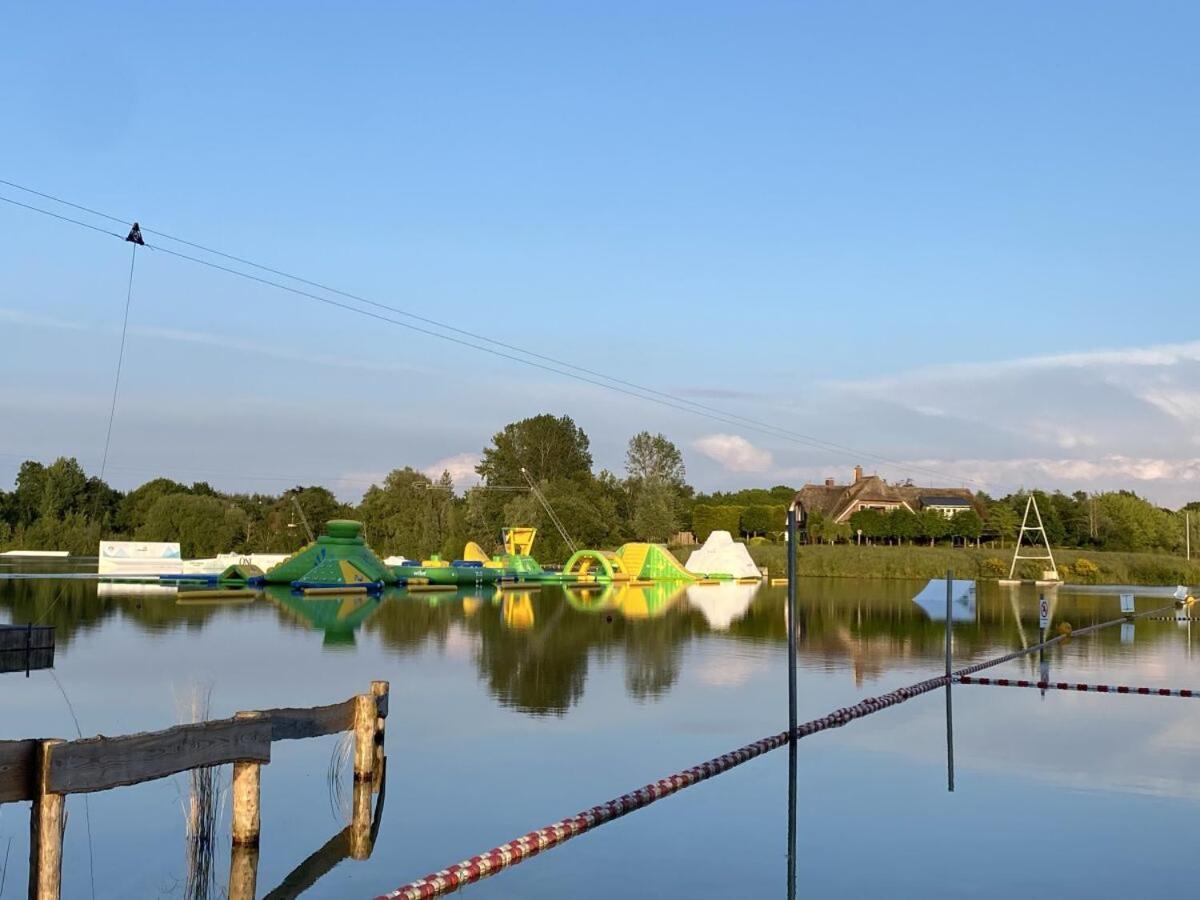 Ferienhaus Ella Am See Аурих Екстериор снимка